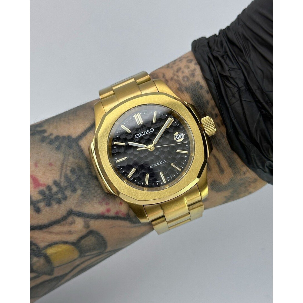 Custom Seiko Mod • Black Dimple Gold Nautilus • 40mm